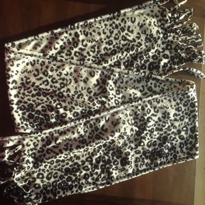 Leopard print scarf